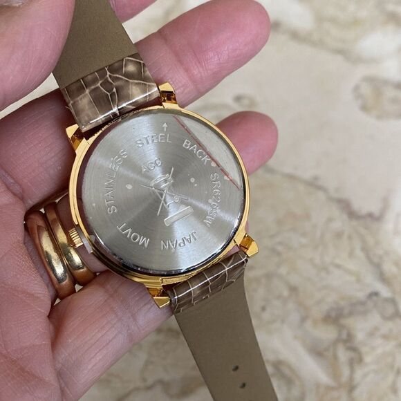 NEW! Crystal Embellished Purple & Gold Tone Stainless Steel Quartz Wristwatch - Picture 6 of 12